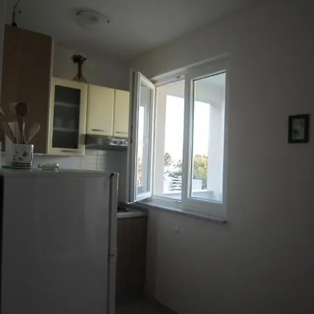 Apartment Veronika 1 Pag Town